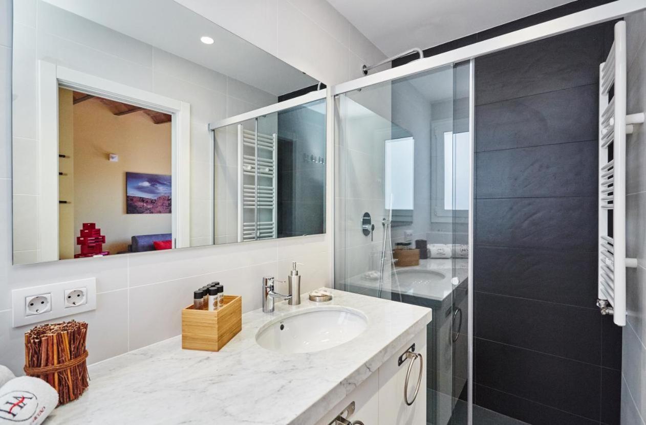 Lovely & Bright Bogatell Beach Apartment 바르셀로나 외부 사진